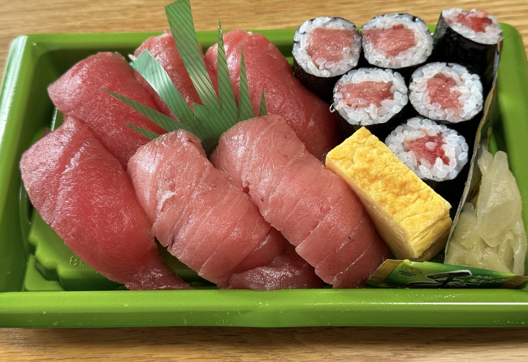泉セルバで買ってきた寿司弁当（天然本マグロづくし）の感想